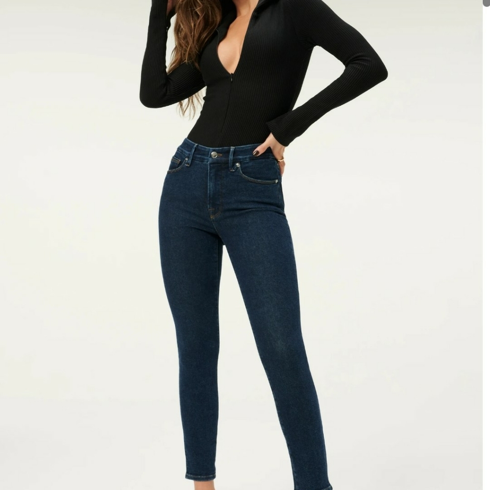 Good American Good Legs Crop Blue601 Jeans Size 10